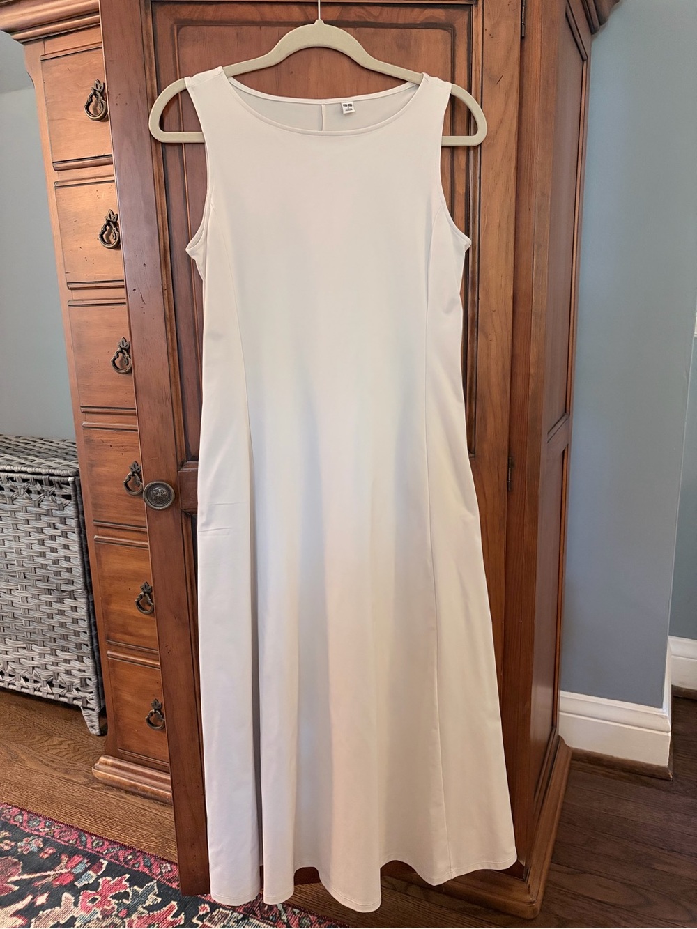 Uniqlo Sleeveless Cream A-Line Maxi Dress